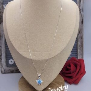 Elegant Silver Necklace with Blue Gemstone